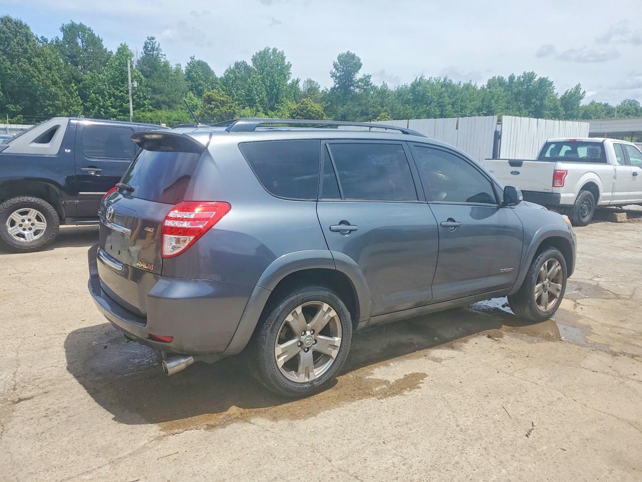 2011 Toyota Rav4 Sport Gray vin: JTMRK4DV7B5100469