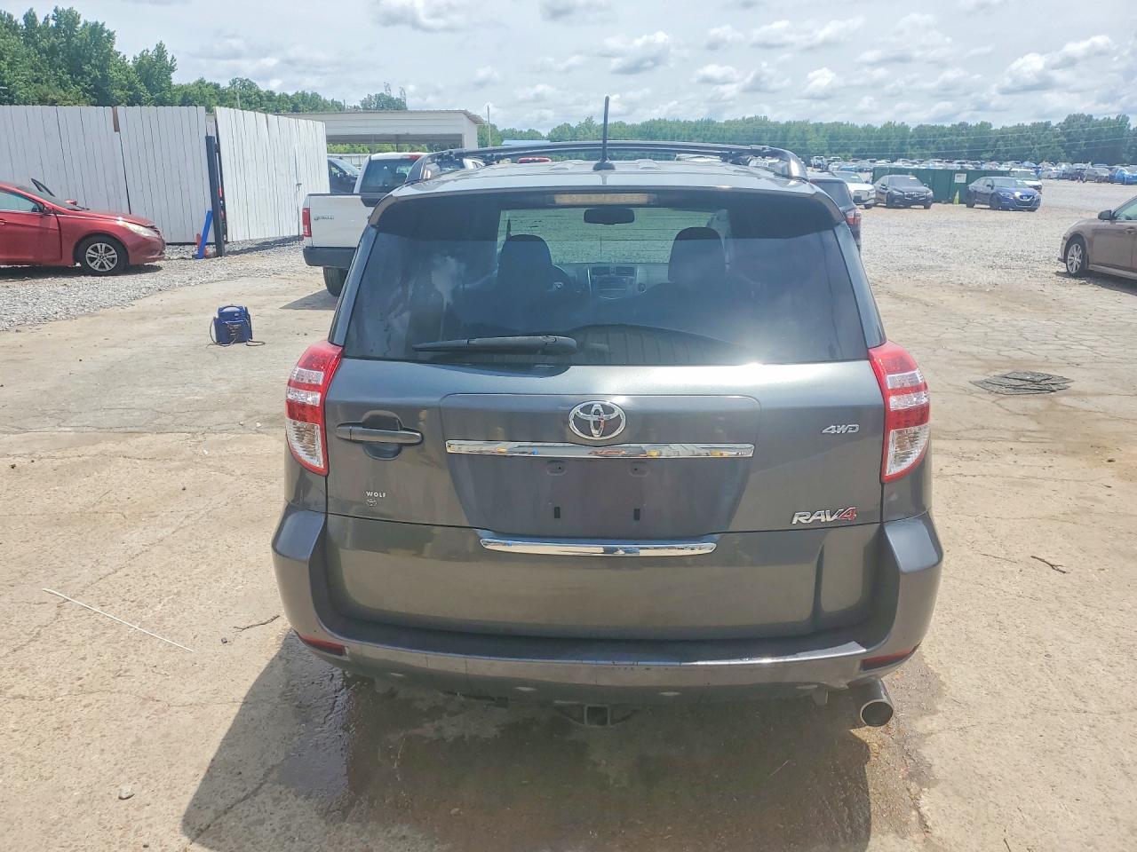 2011 Toyota Rav4 Sport Gray vin: JTMRK4DV7B5100469