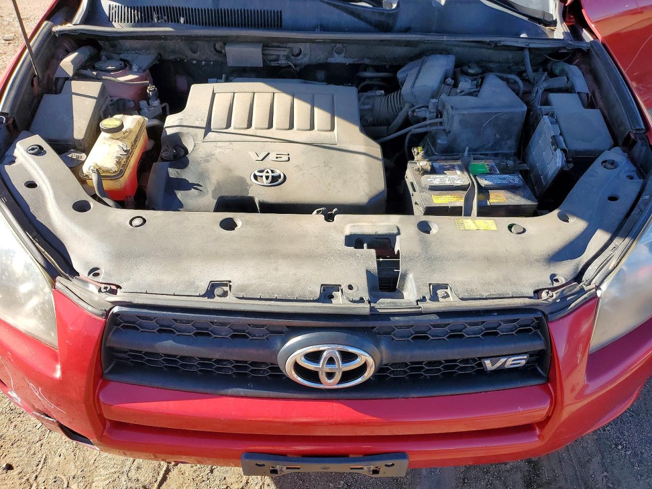 2010 Toyota Rav4 Sport Red vin: JTMRK4DV8A5092896