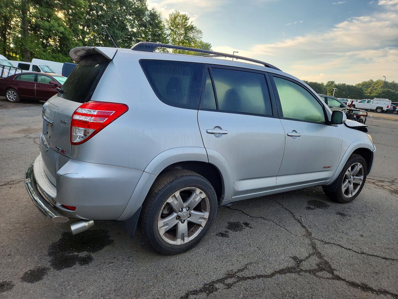 2012 Toyota Rav4 Sport Silver vin: JTMRK4DV8C5108226