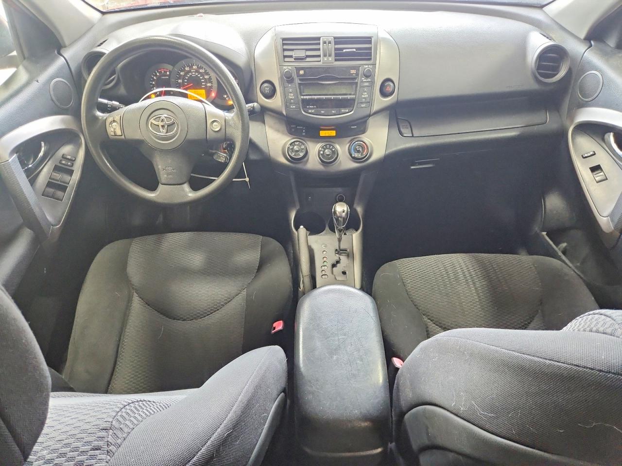 2011 Toyota Rav4 Sport Red vin: JTMRK4DV9B5100473