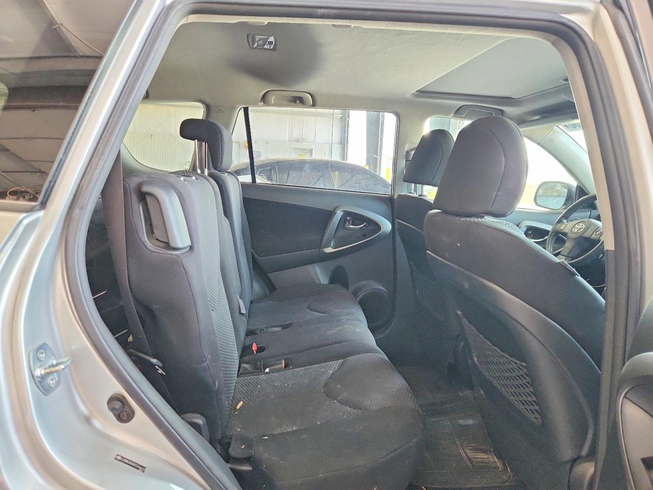 2012 Toyota Rav4 Sport Silver vin: JTMRK4DVXC5106672