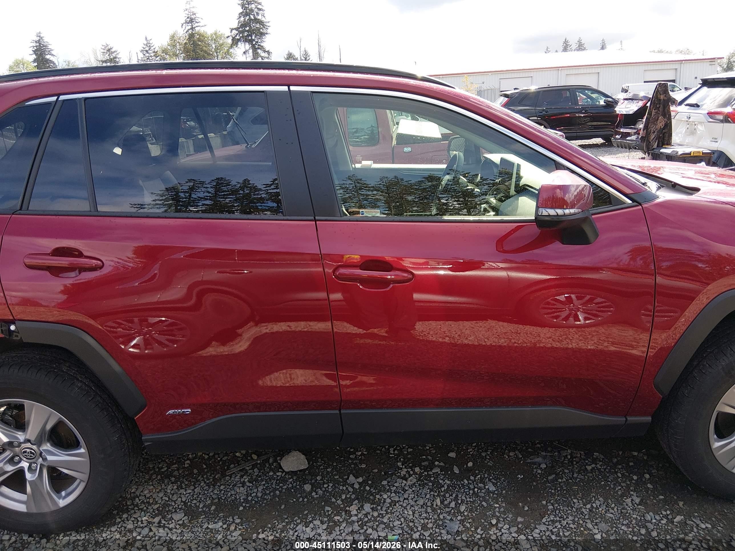 2025 Toyota Rav4 Hybrid Xle Red vin: JTMRWRFV0SD278065