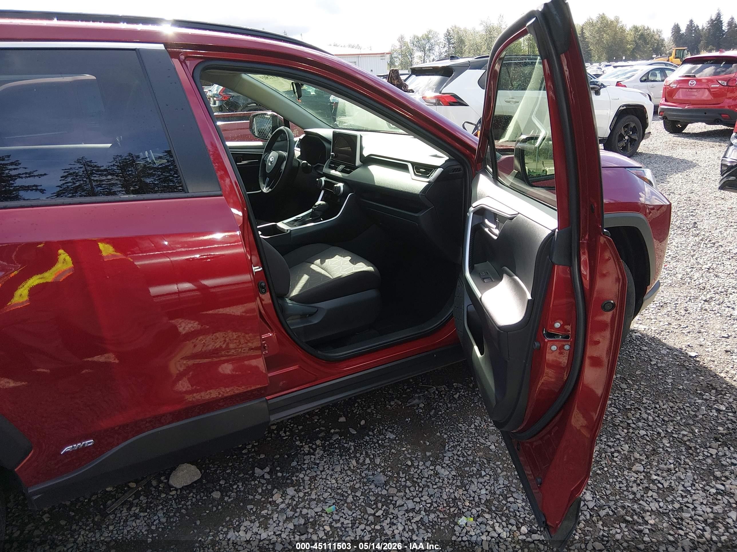 2025 Toyota Rav4 Hybrid Xle Red vin: JTMRWRFV0SD278065