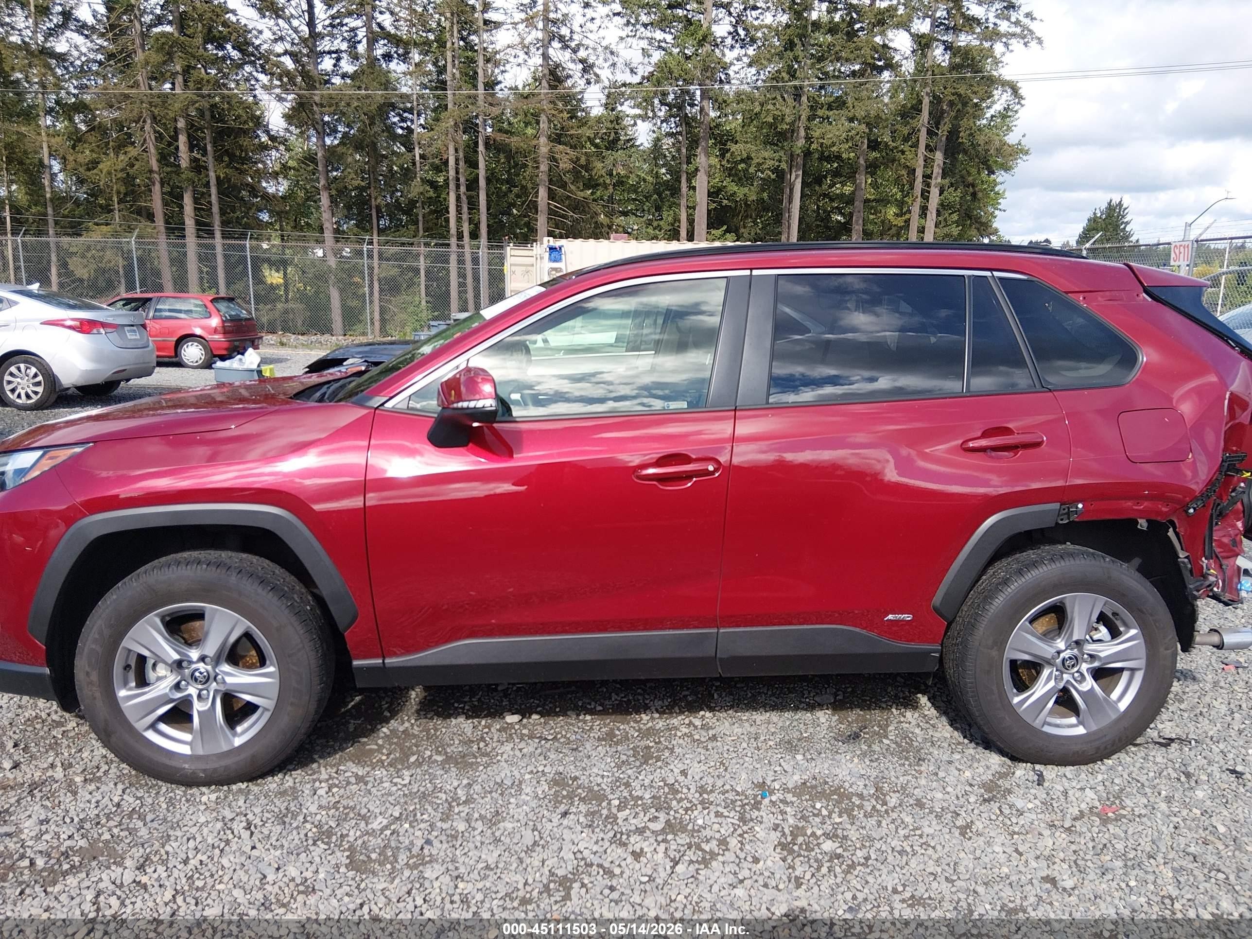 2025 Toyota Rav4 Hybrid Xle Red vin: JTMRWRFV0SD278065
