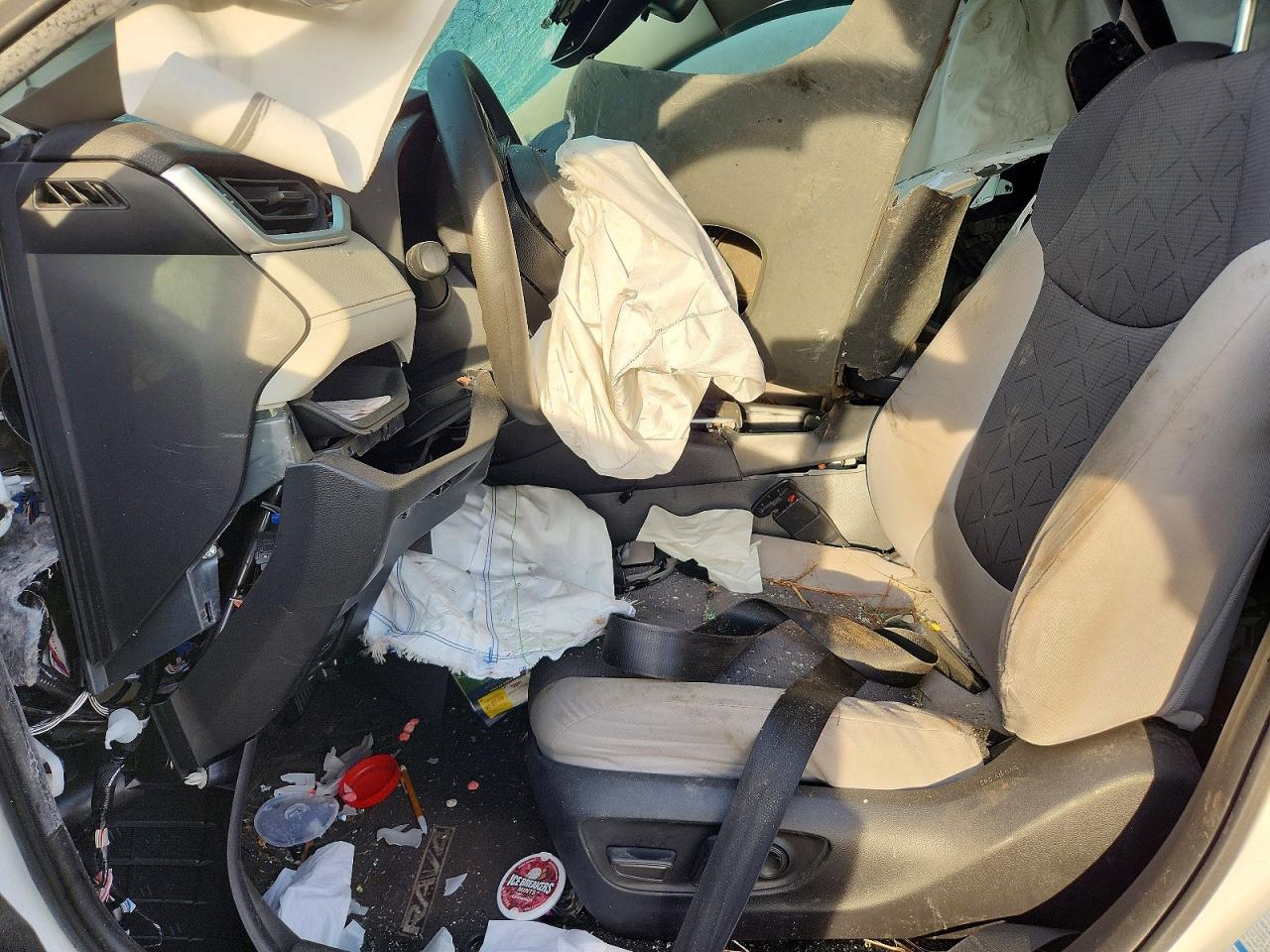 2019 Toyota Rav4 White vin: JTMRWRFV1KD041911