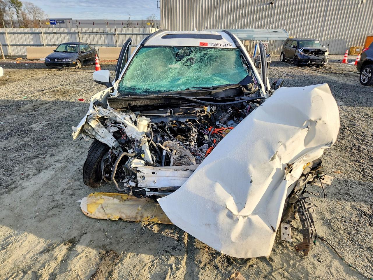 2019 Toyota Rav4 White vin: JTMRWRFV1KD041911