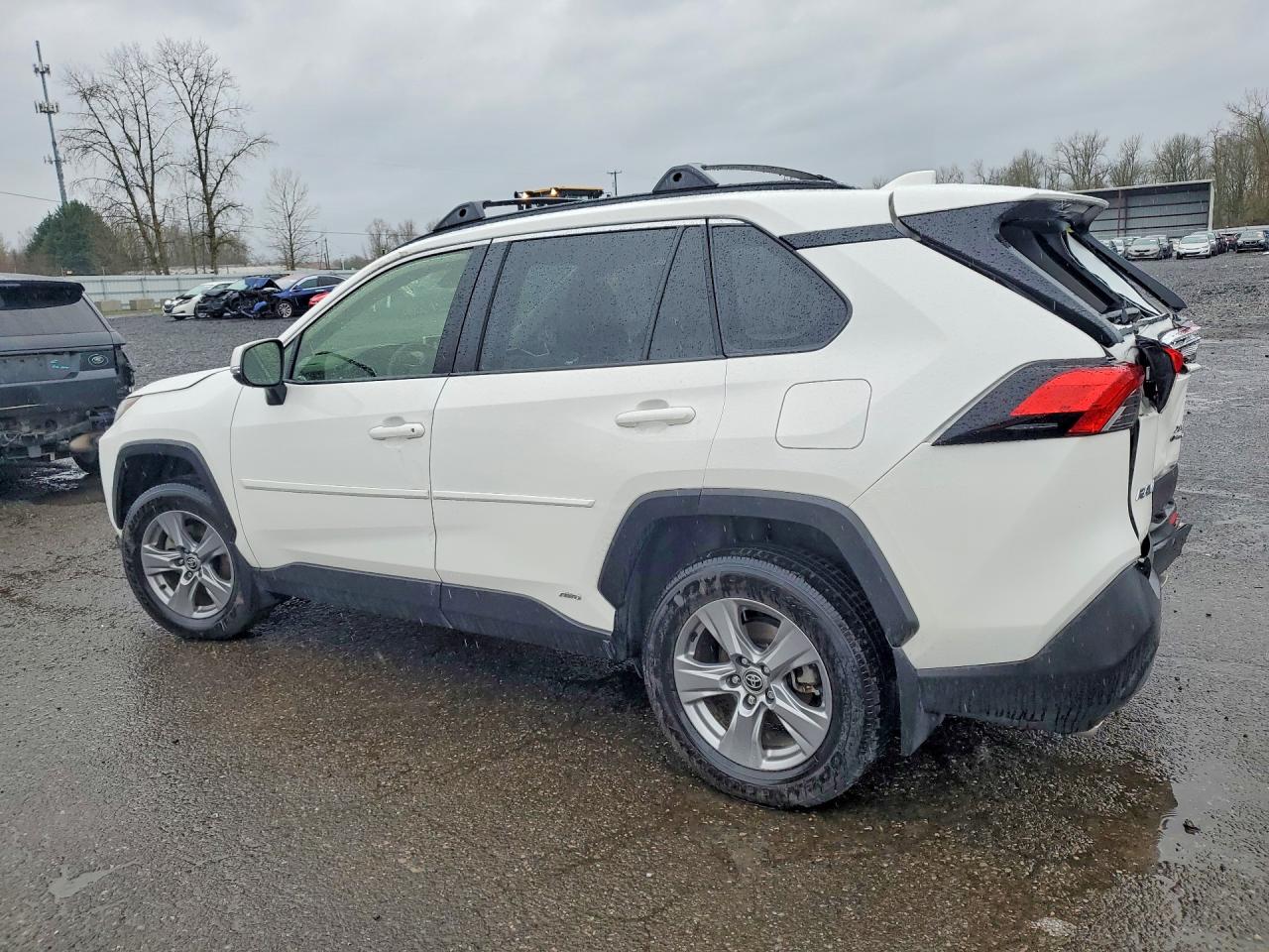 2025 Toyota Rav4 Hybrid Xle White vin: JTMRWRFV2SD291416