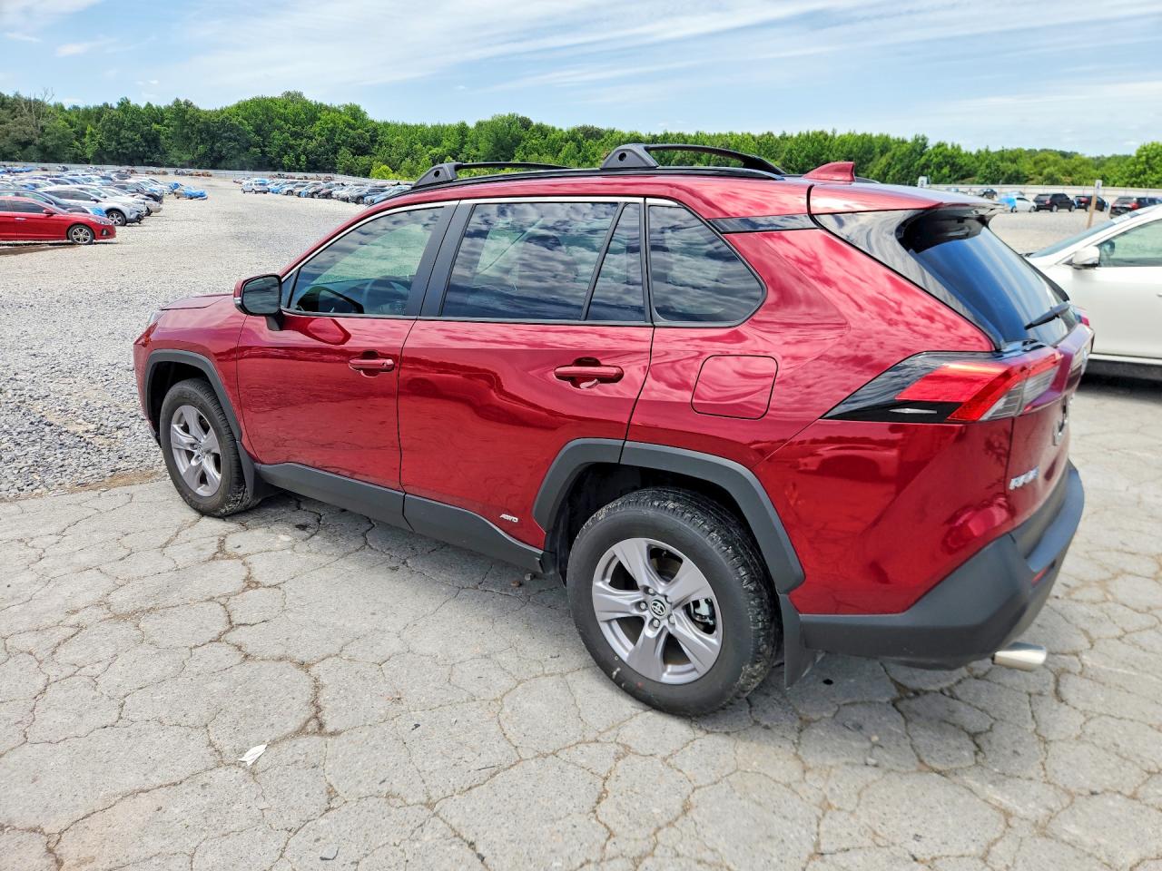 2025 Toyota Rav4 Hybrid Xle Red vin: JTMRWRFV3SD315626
