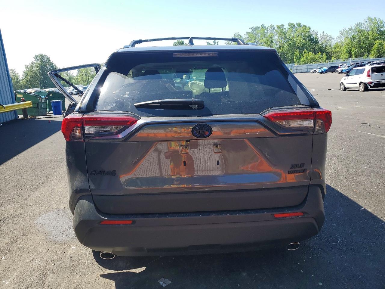 2024 Toyota Rav4 Hybrid Xle Black vin: JTMRWRFV4RD267239