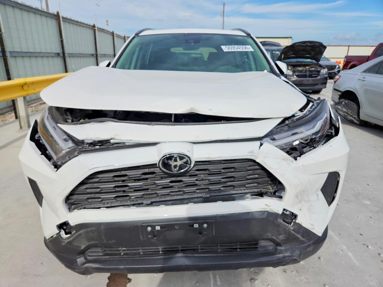 2025 Toyota Rav4 Hybrid Xle Белый vin: JTMRWRFV4SD277632