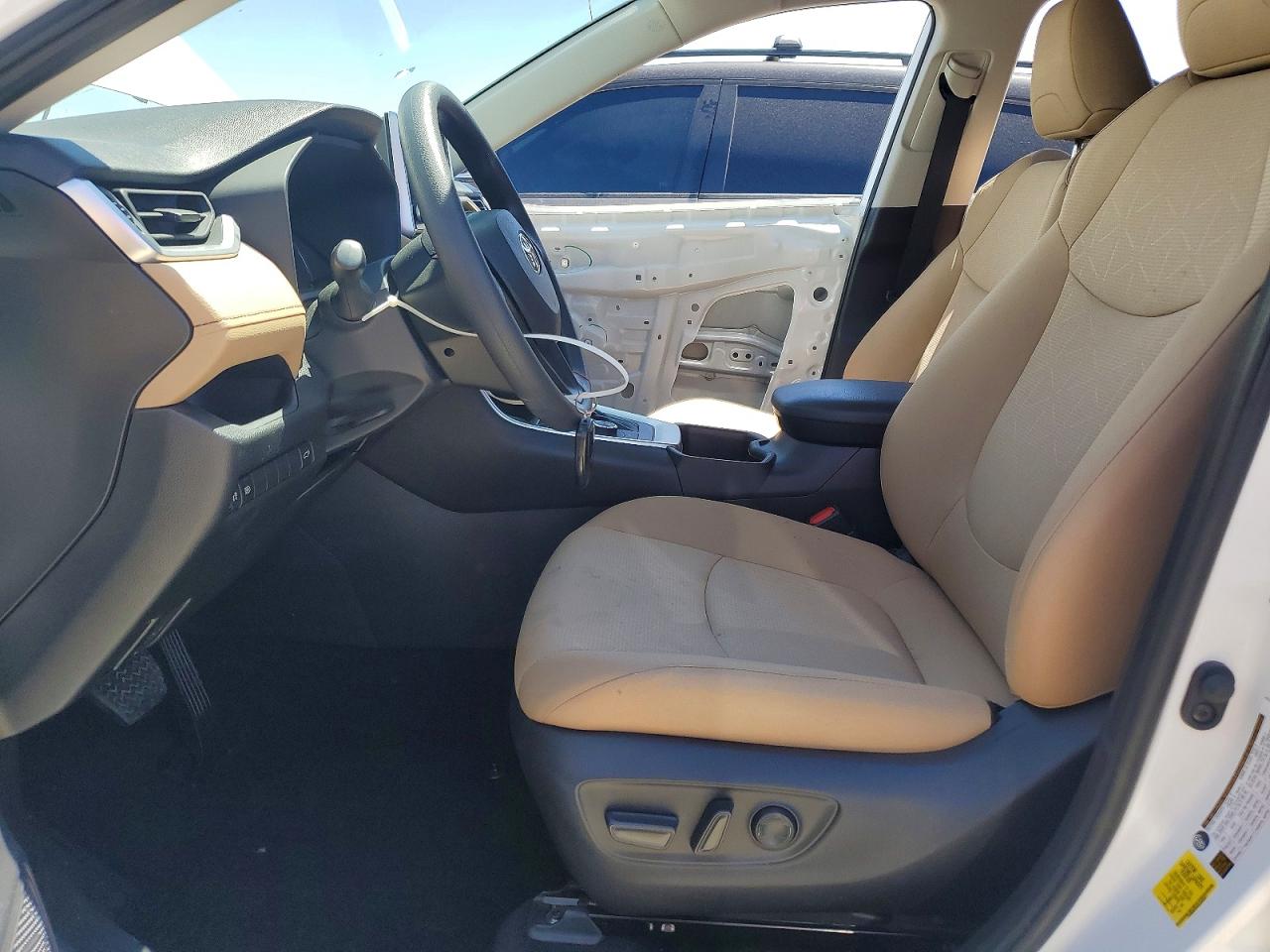 2025 Toyota Rav4 Hybrid Xle White vin: JTMRWRFV4SD345251