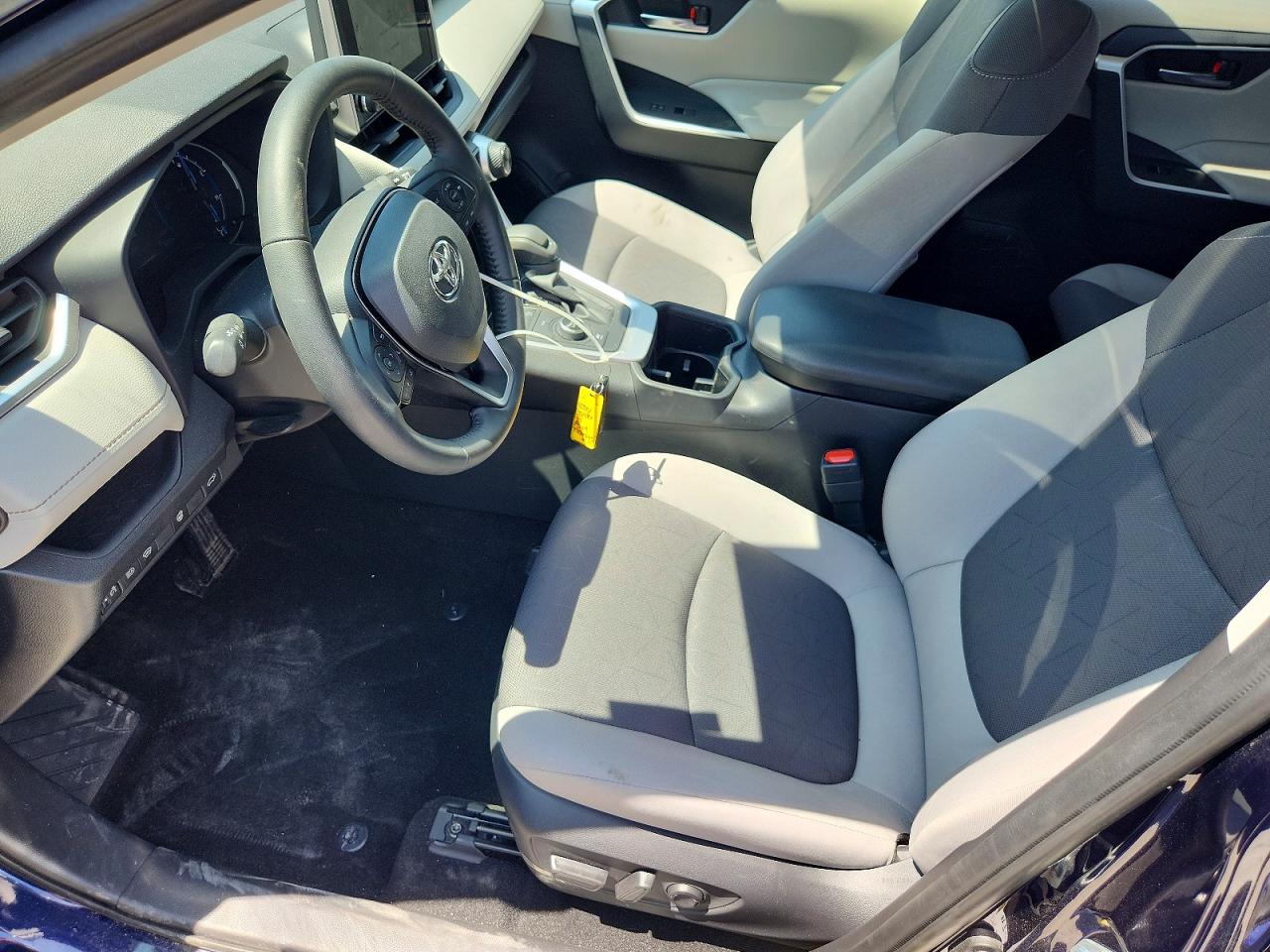 2025 Toyota Rav4 Hybrid Xle Blue vin: JTMRWRFV6SJ075425