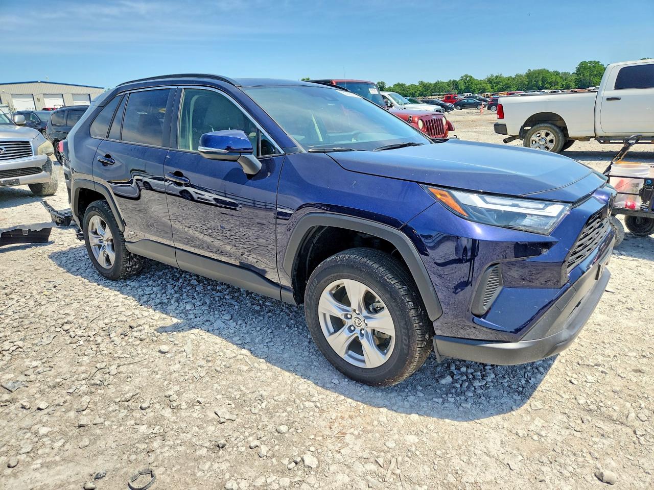 2025 Toyota Rav4 Hybrid Xle Blue vin: JTMRWRFV6SJ075425
