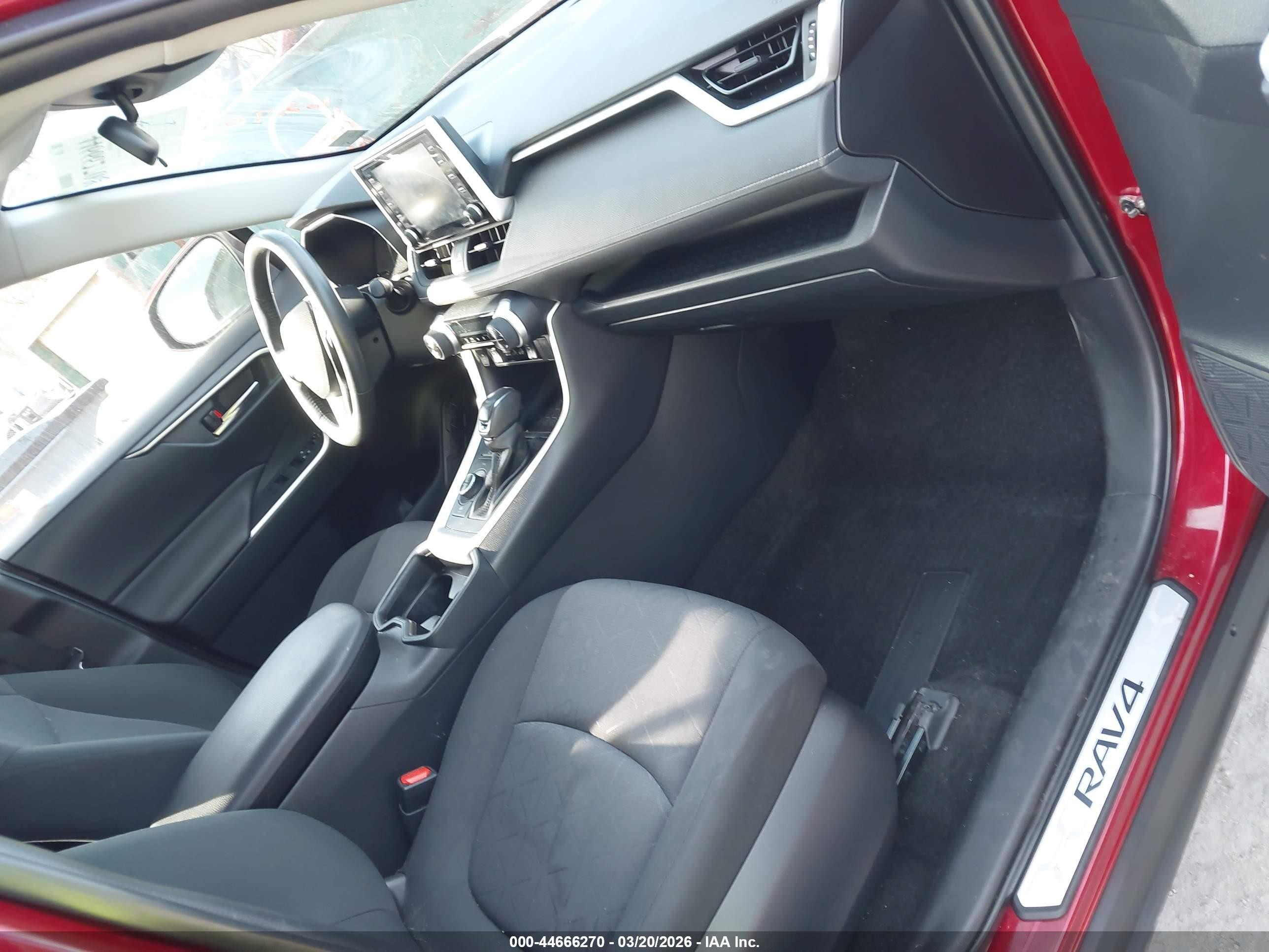 2021 Toyota Rav4 Hybrid Xle Red vin: JTMRWRFV8MD116512
