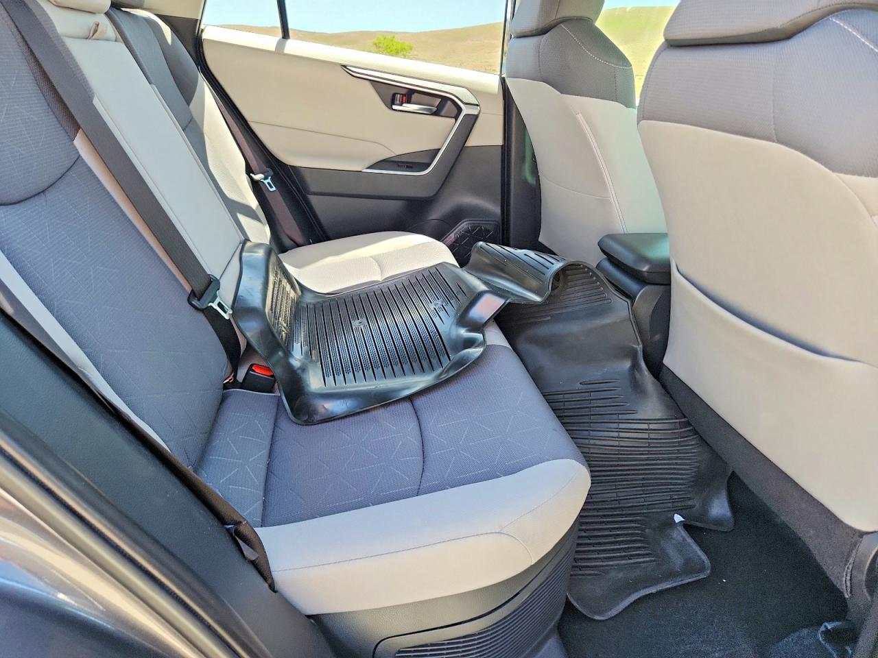 2023 Toyota Rav4 Hybrid Xle Charcoal vin: JTMRWRFVXPD206684