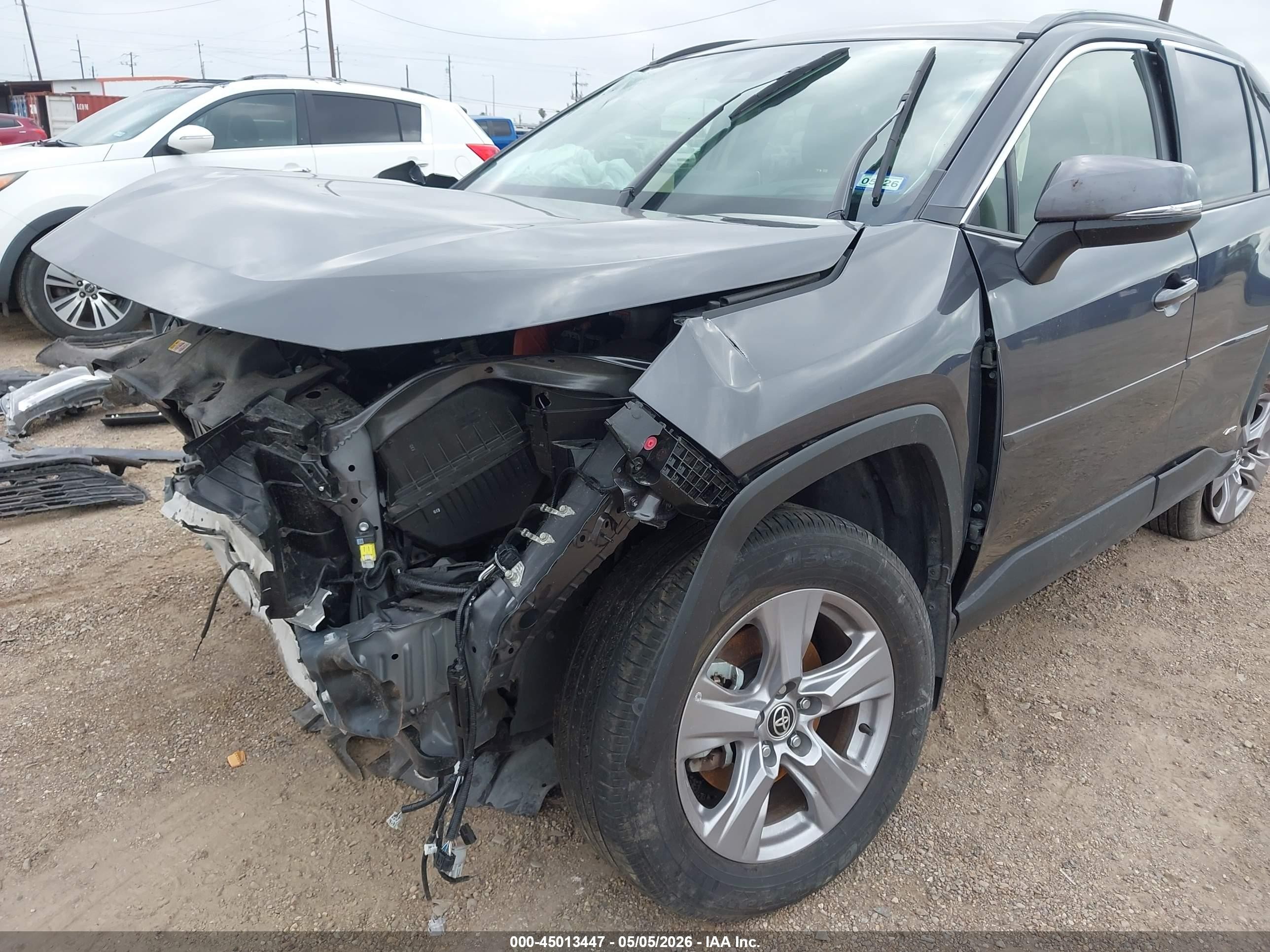 2025 Toyota Rav4 Hybrid Xle Серый vin: JTMRWRFVXSJ067179