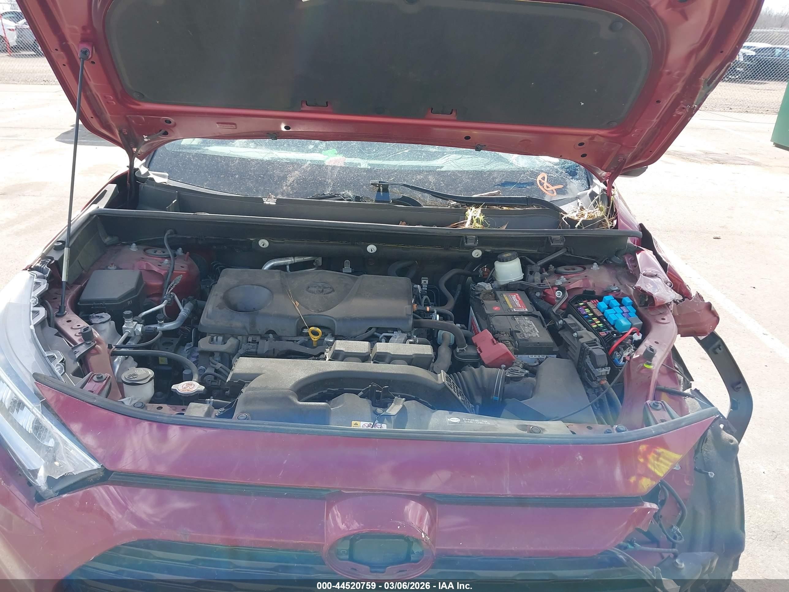 2020 Toyota Rav4 Xle Red vin: JTMW1RFV3LD052735