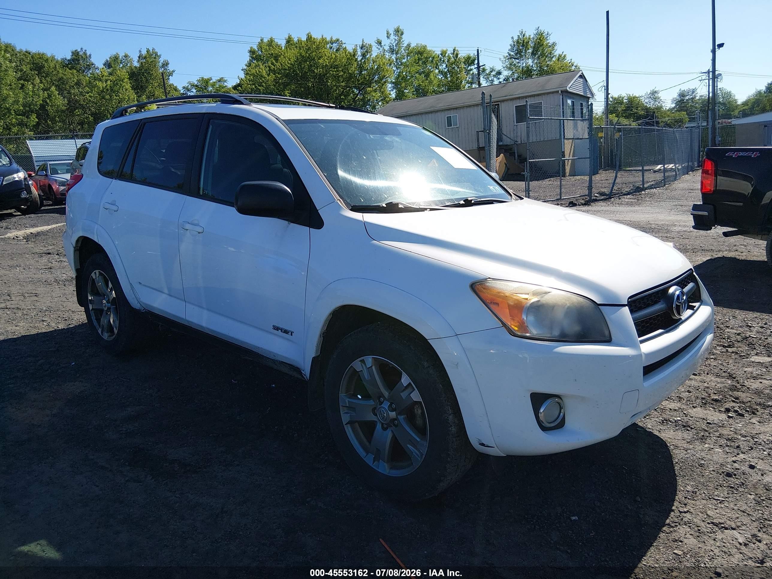 2010 Toyota Rav4 Sport White vin: JTMWF4DV0A5027581