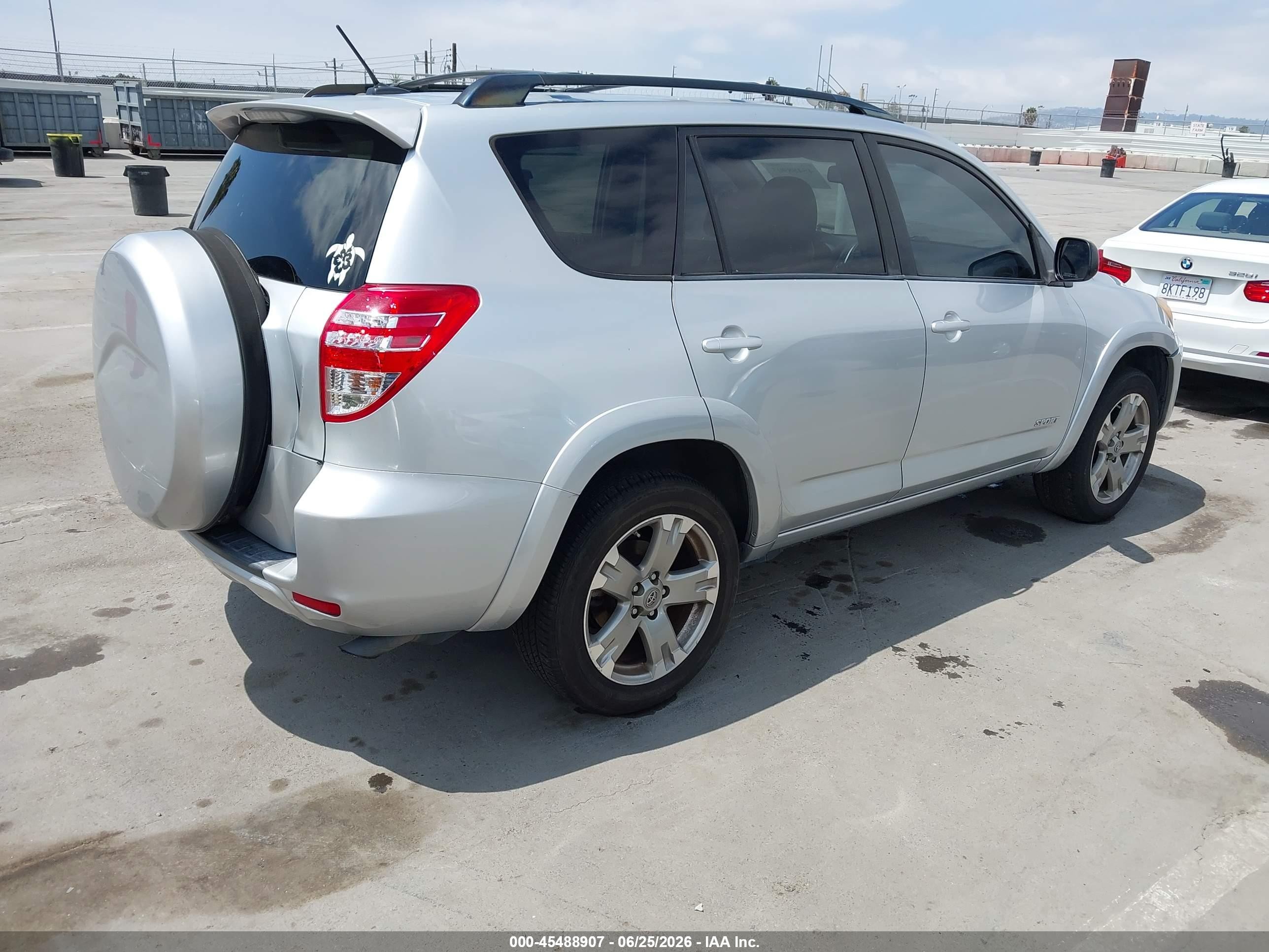 2010 Toyota Rav4 Sport Silver vin: JTMWF4DV3AD018735