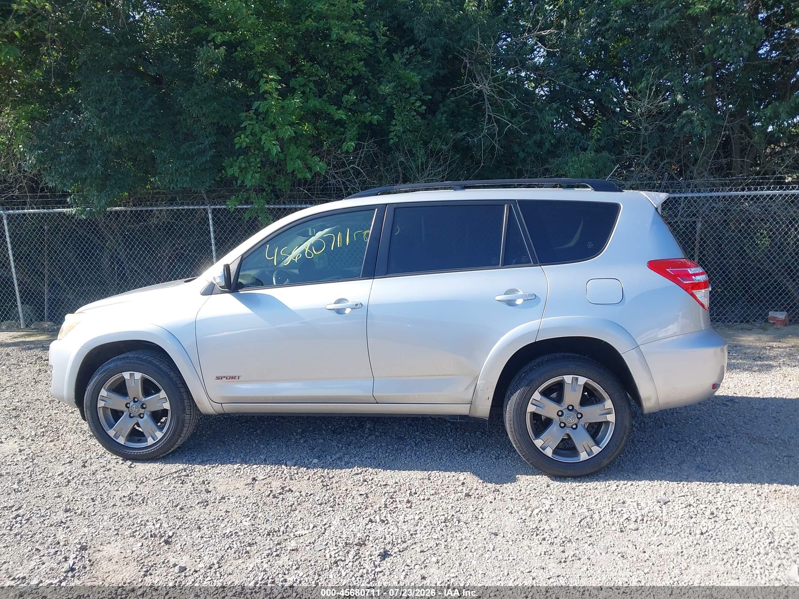 2011 Toyota Rav4 Sport Серебряный vin: JTMWF4DV3B5037930