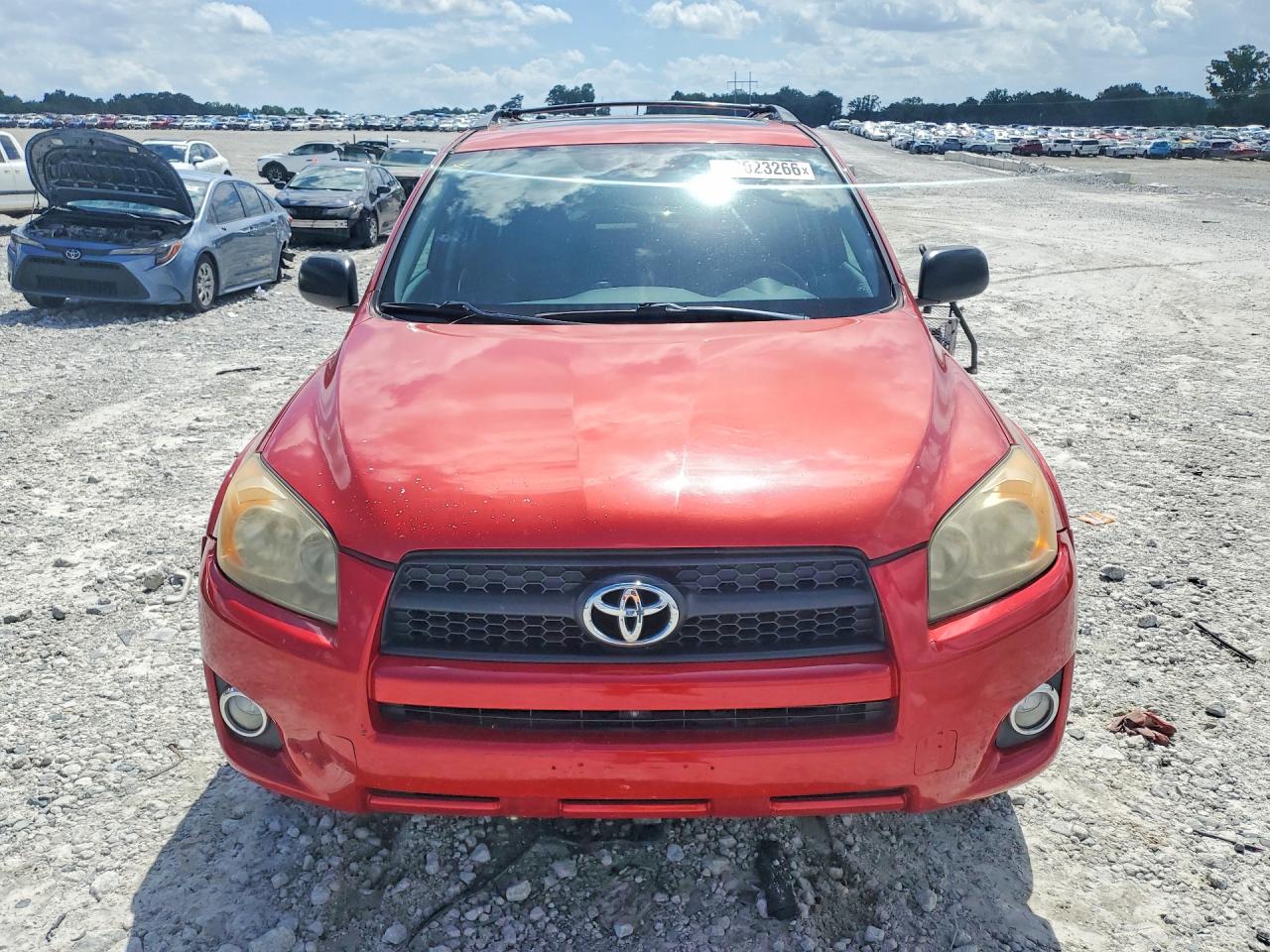 2010 Toyota Rav4 Sport Red vin: JTMWF4DV7AD021699