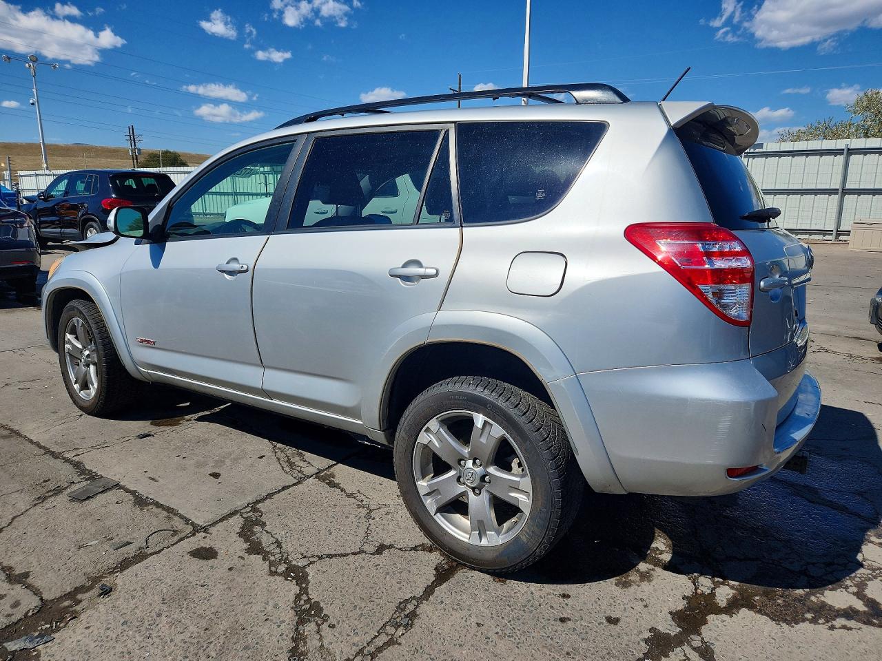 2011 Toyota Rav4 Sport Silver vin: JTMWF4DV8B5042881