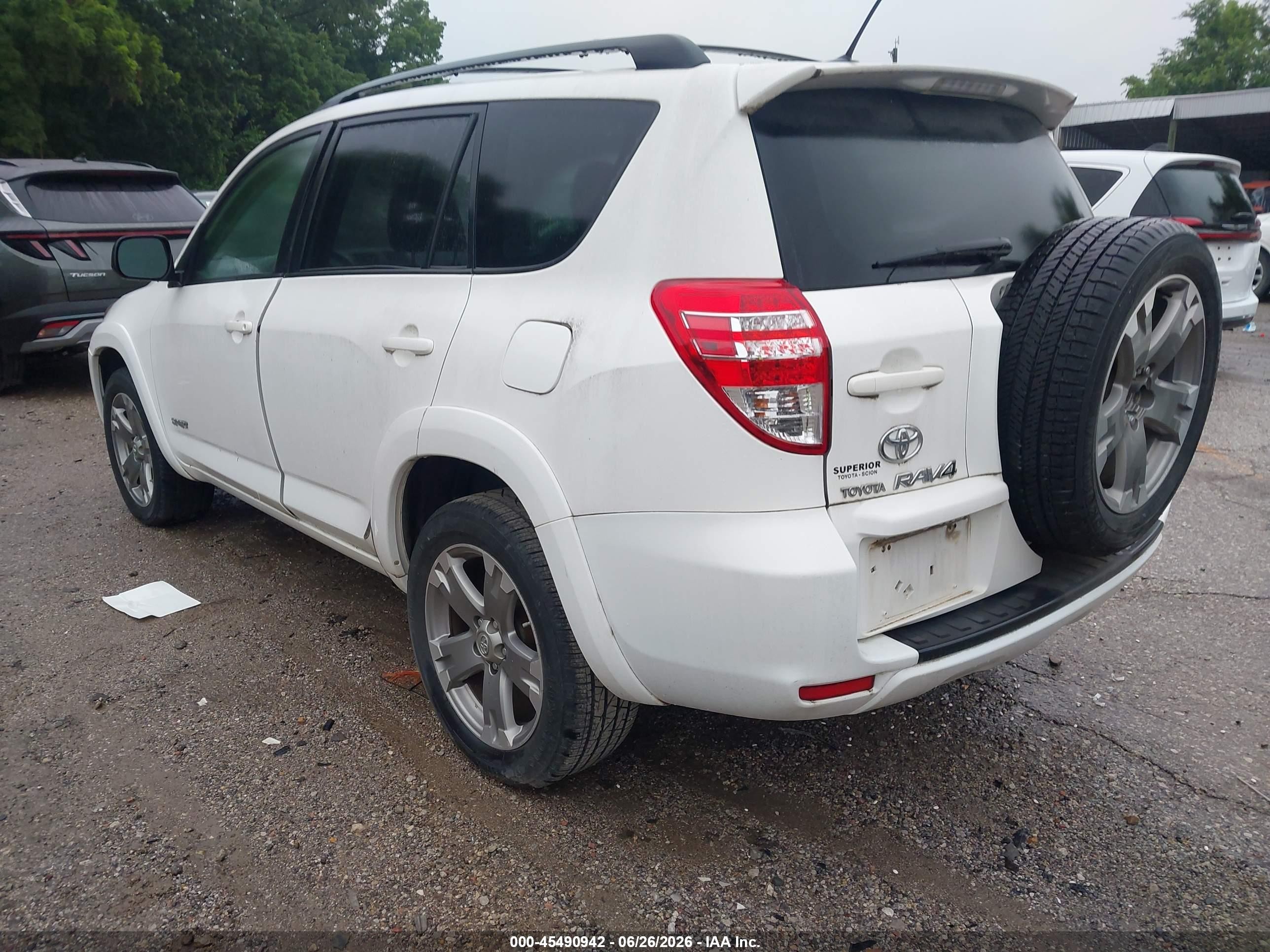 2010 Toyota Rav4 Sport White vin: JTMWF4DVXA5023070