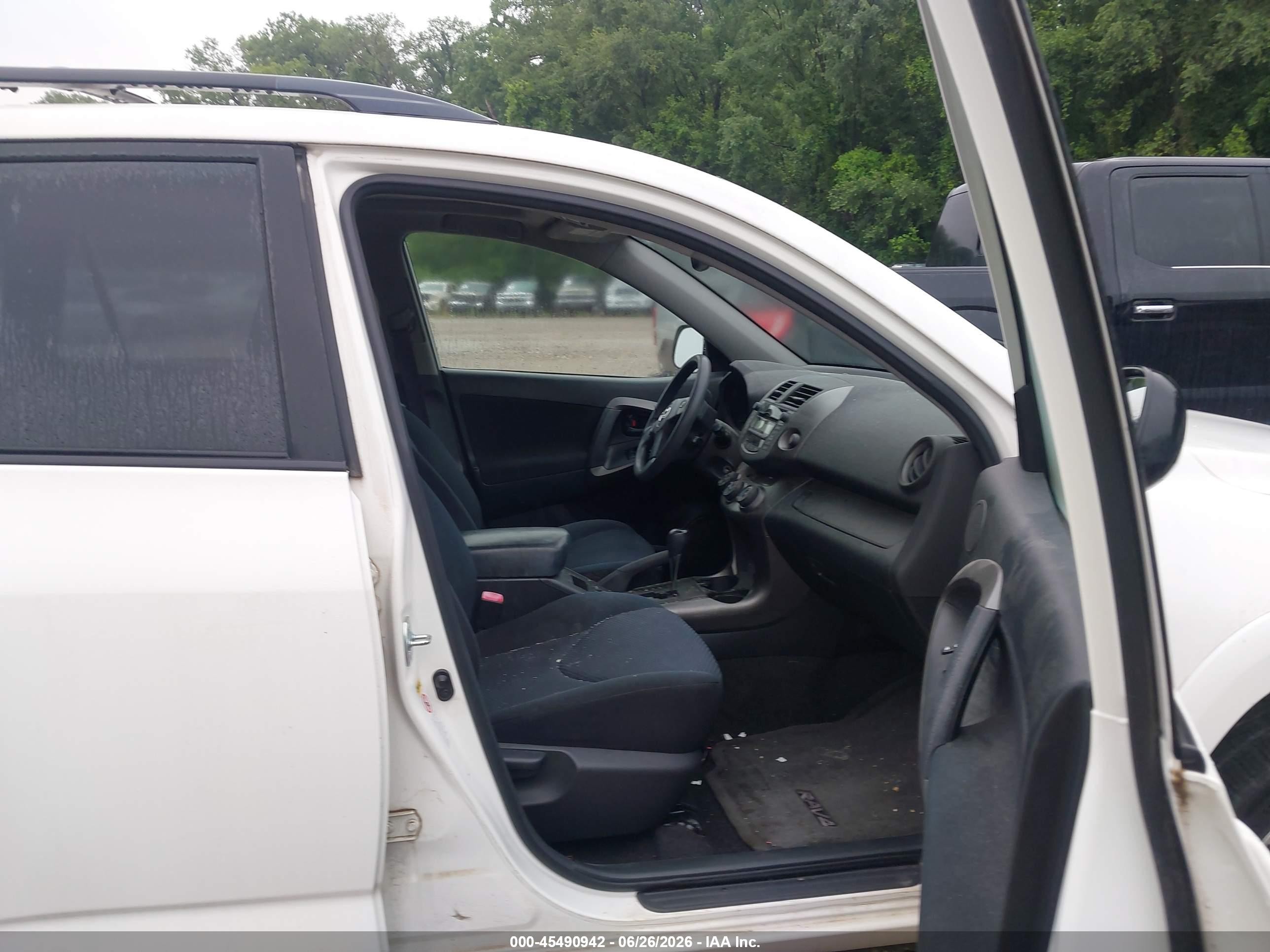 2010 Toyota Rav4 Sport White vin: JTMWF4DVXA5023070