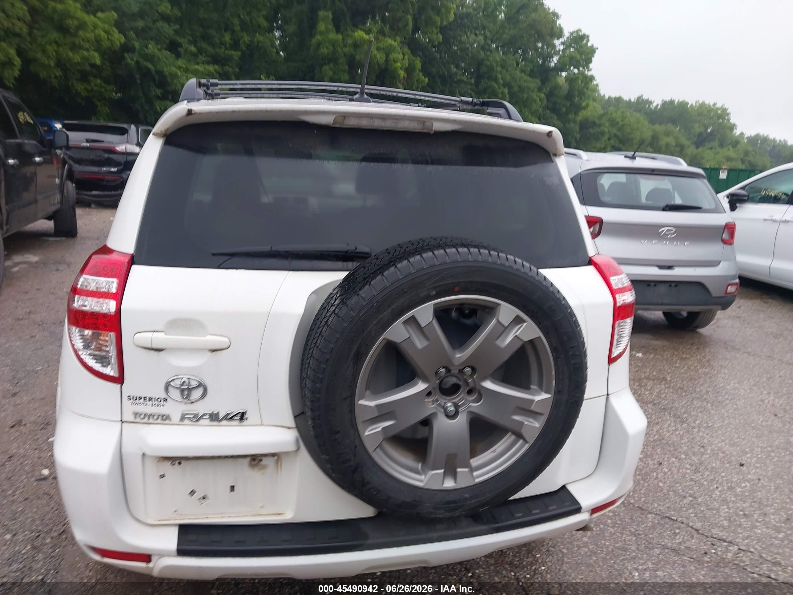 2010 Toyota Rav4 Sport White vin: JTMWF4DVXA5023070