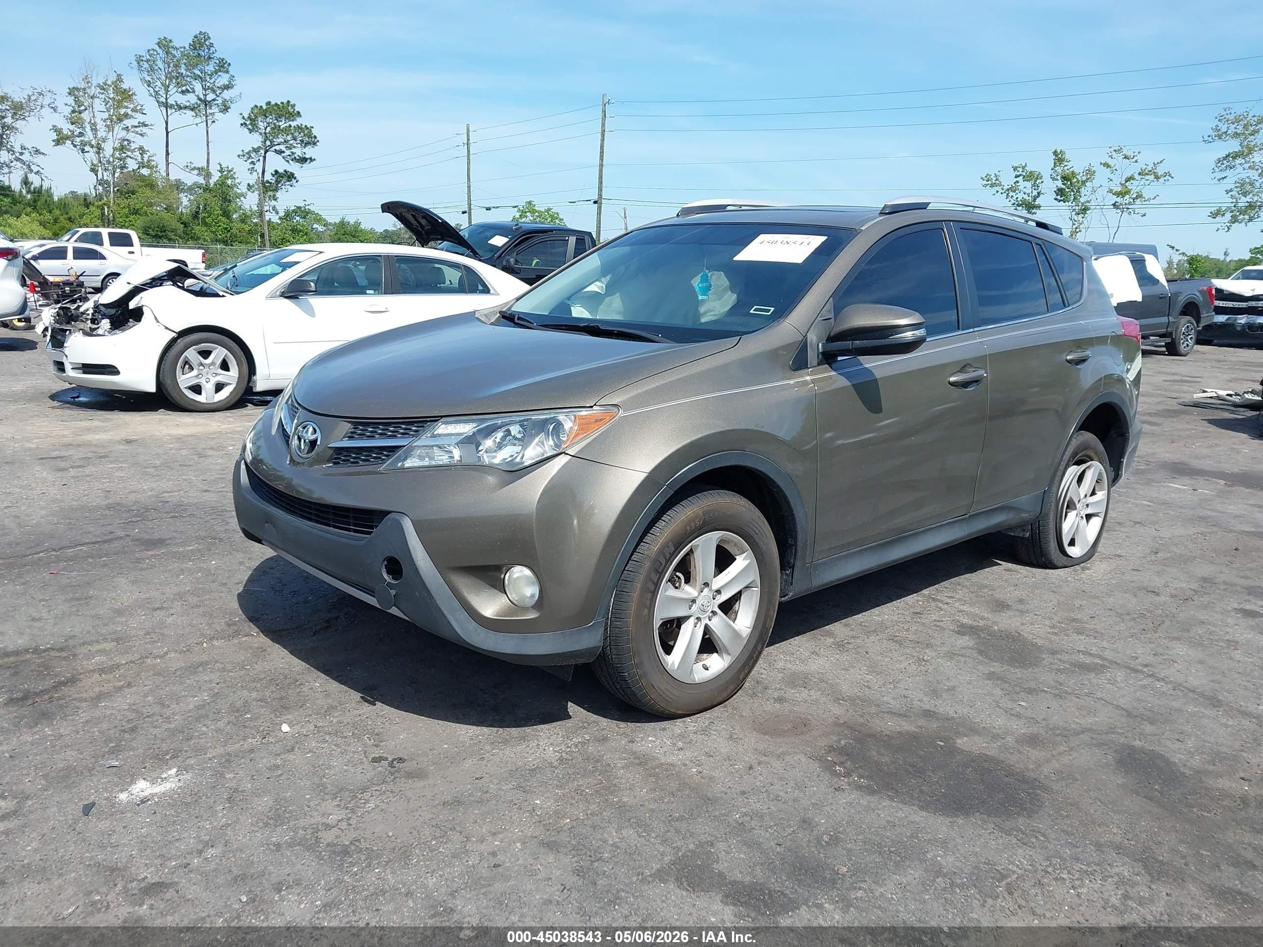 2013 Toyota Rav4 Xle Brown vin: JTMWFREV0DD002556