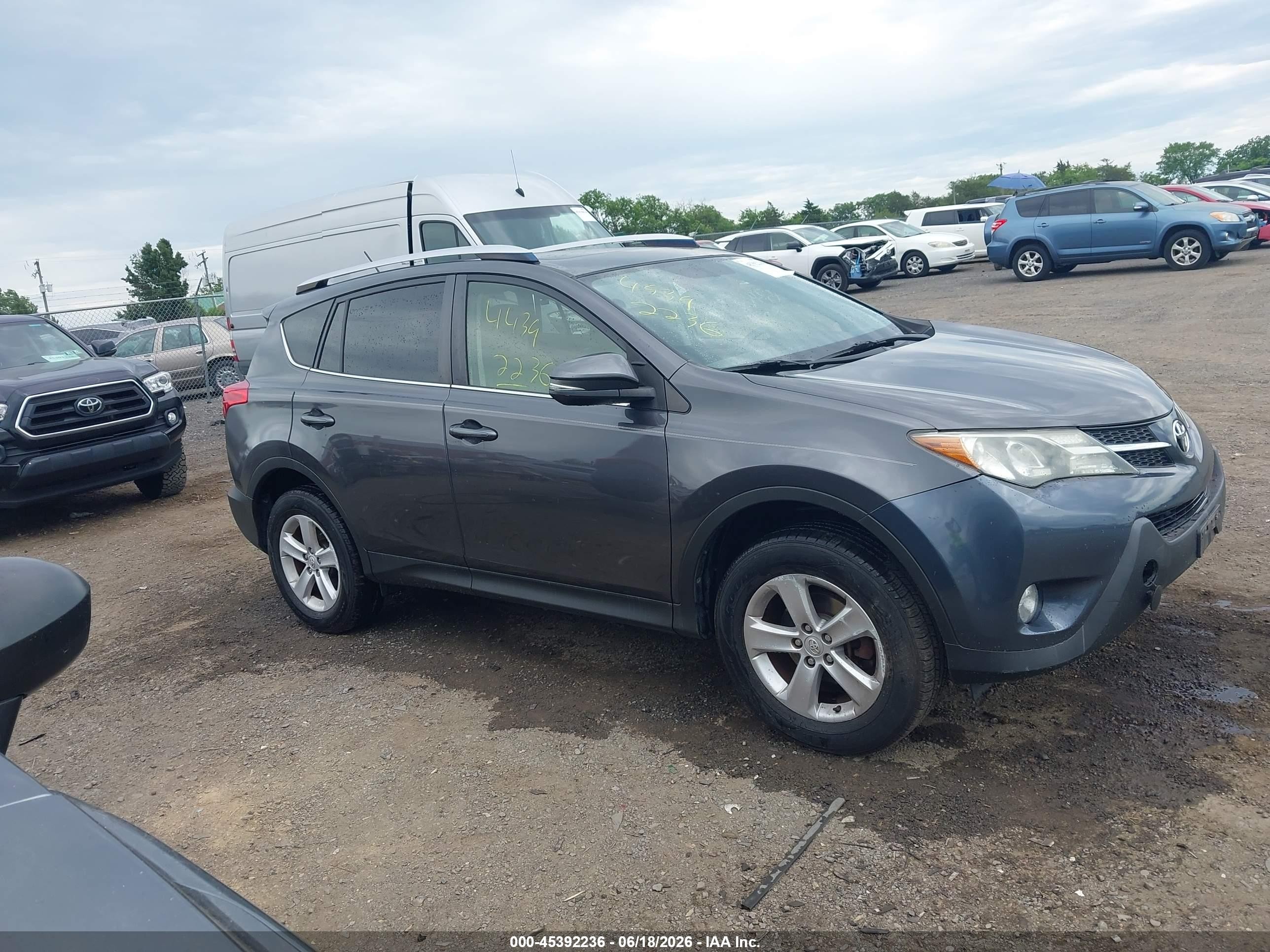 2014 Toyota Rav4 Xle Gray vin: JTMWFREV0EJ018324