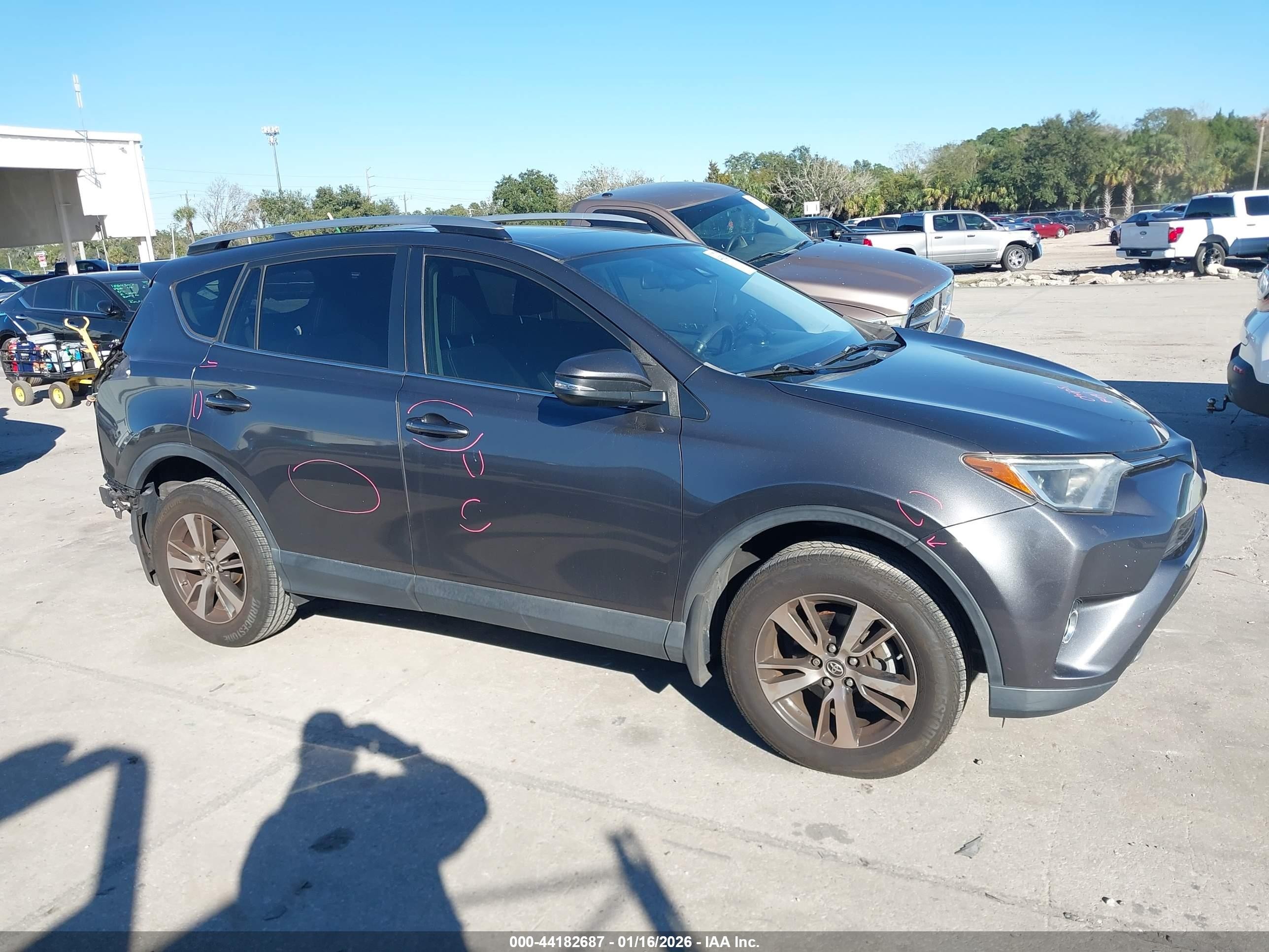 Price & History 2018 Toyota Rav4 Xle 2.5l I-4 Dohc, Vvt, 176hp vin