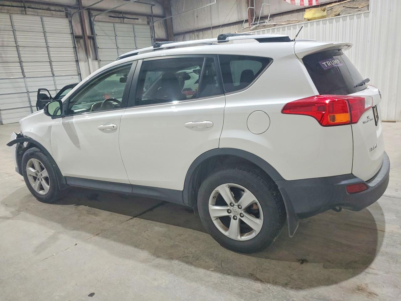 2013 Toyota Rav4 Xle White vin: JTMWFREV1DD000850