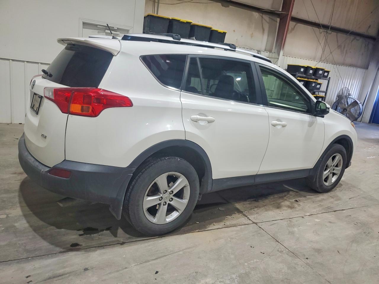 2013 Toyota Rav4 Xle White vin: JTMWFREV1DD000850