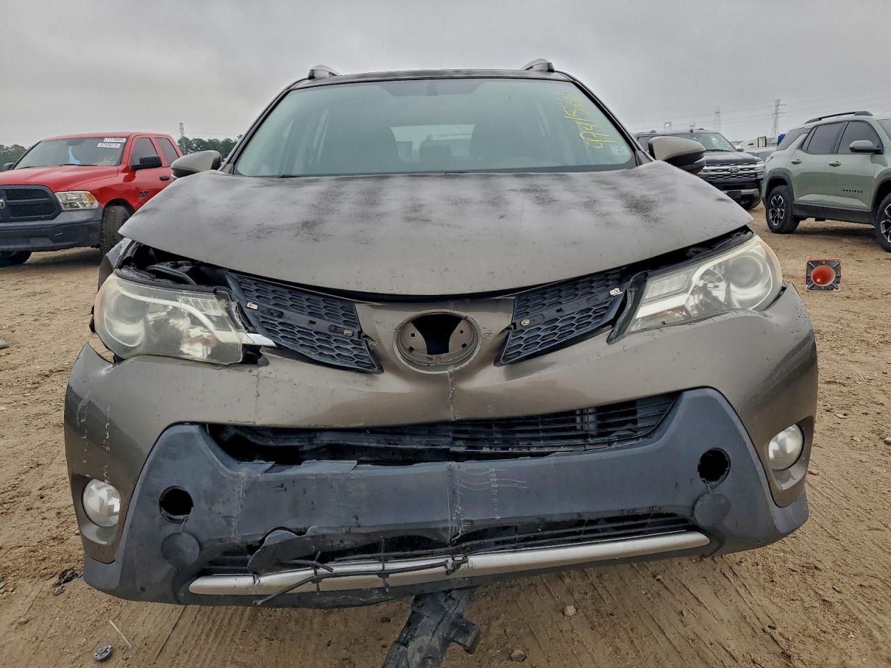 2015 Toyota Rav4 Xle Tan vin: JTMWFREV1FD060162