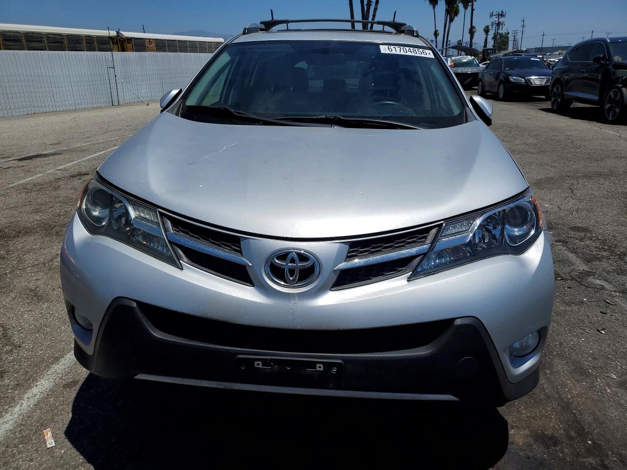 2015 Toyota Rav4 Xle Silver vin: JTMWFREV1FD068651