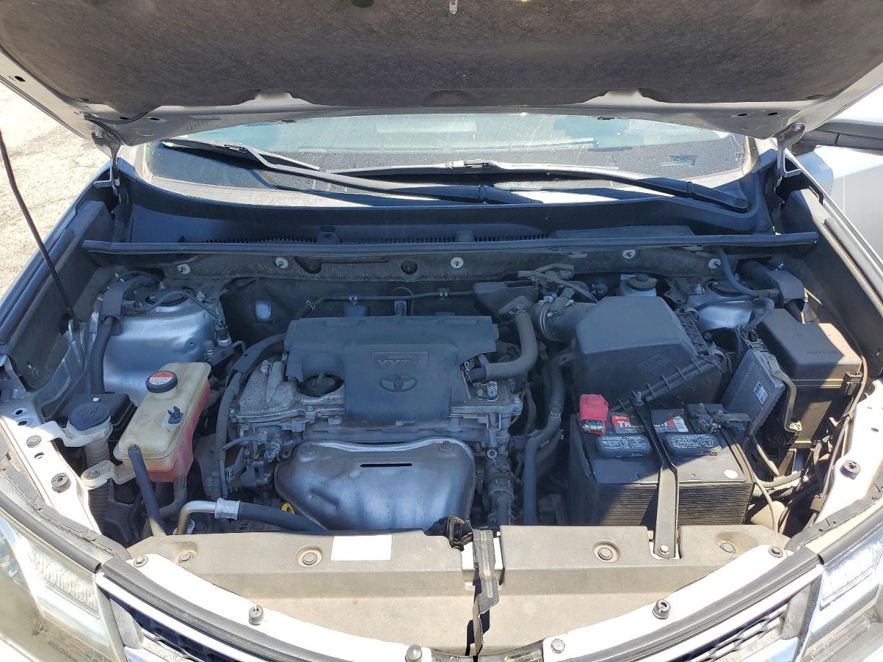 2015 Toyota Rav4 Xle Silver vin: JTMWFREV1FD068651
