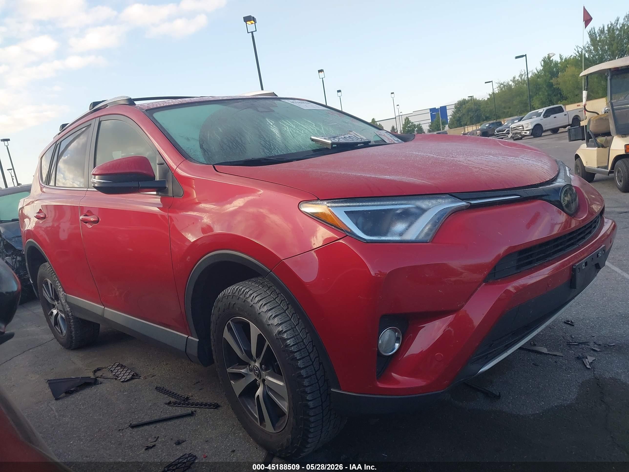2016 Toyota Rav4 Xle Red vin: JTMWFREV1GJ087297