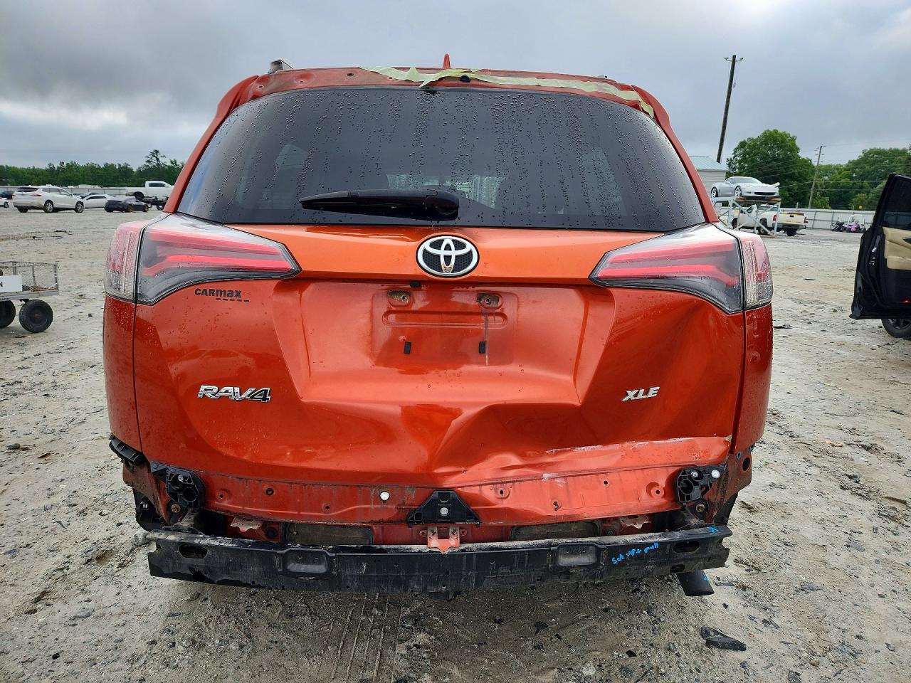 2016 Toyota Rav4 Xle Orange vin: JTMWFREV1GJ096808