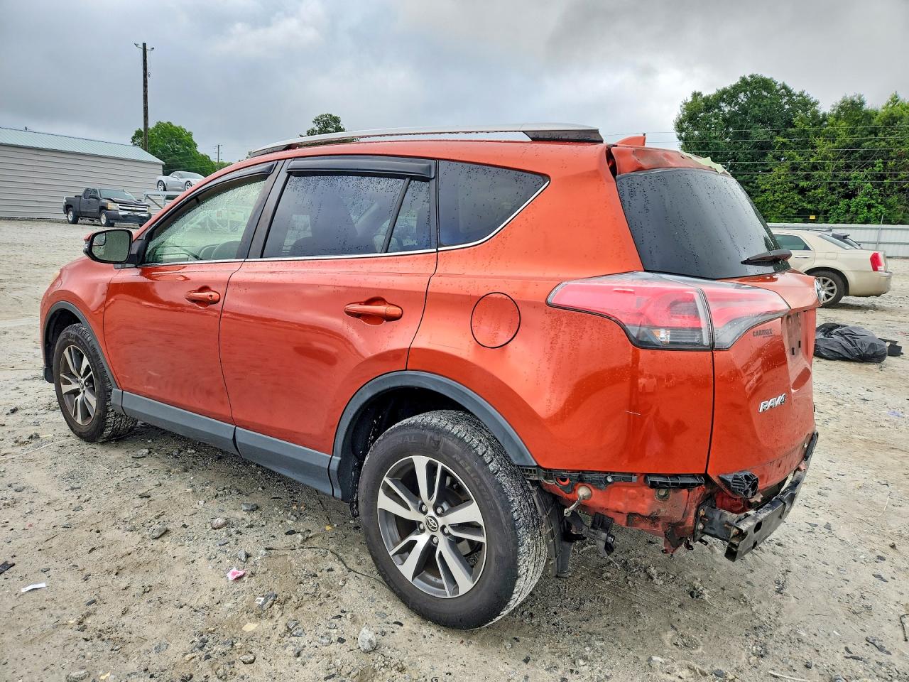 2016 Toyota Rav4 Xle Orange vin: JTMWFREV1GJ096808