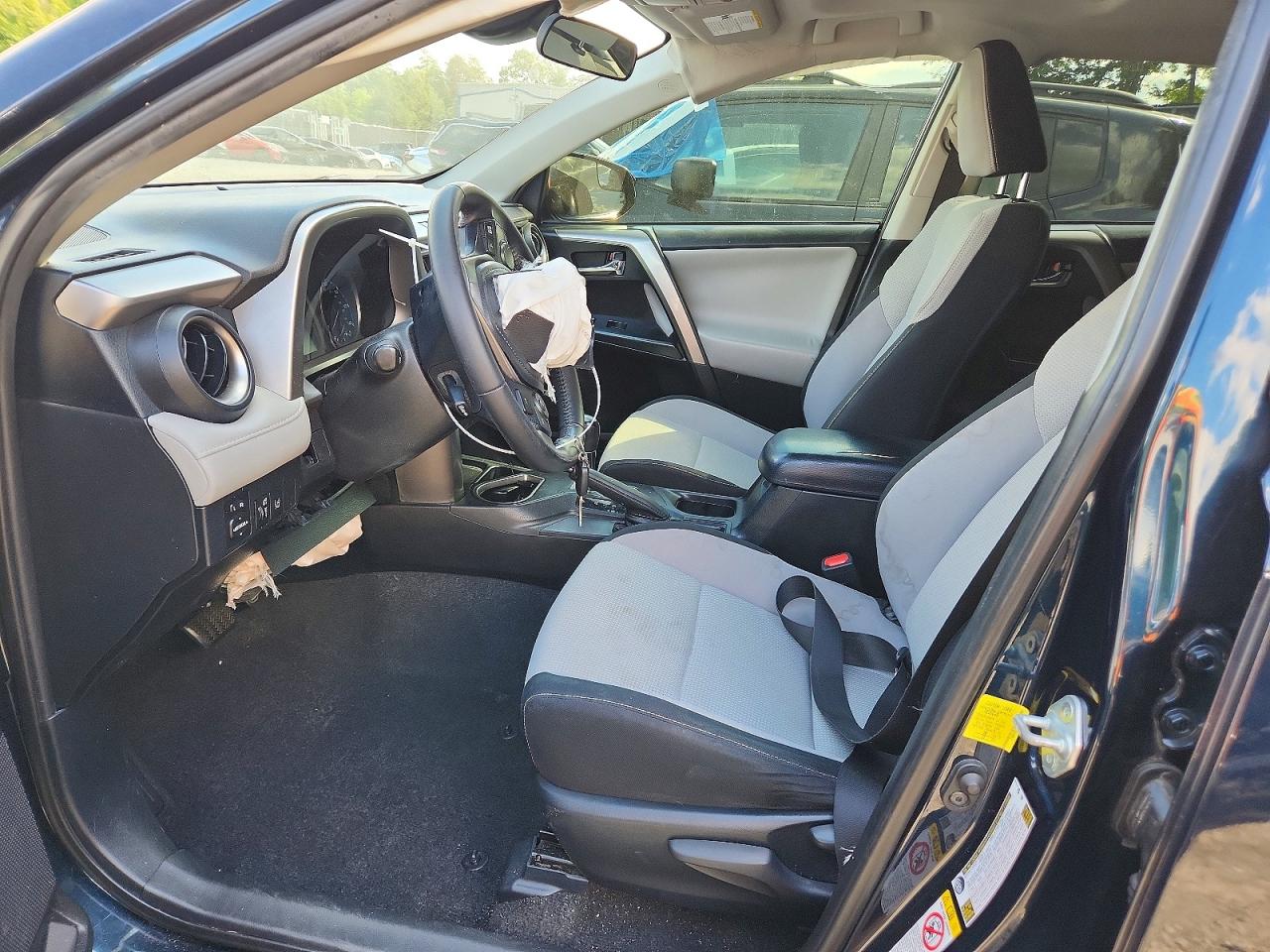 2017 Toyota Rav4 Xle Black vin: JTMWFREV1HJ109851