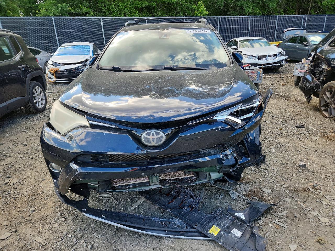2017 Toyota Rav4 Xle Black vin: JTMWFREV1HJ109851