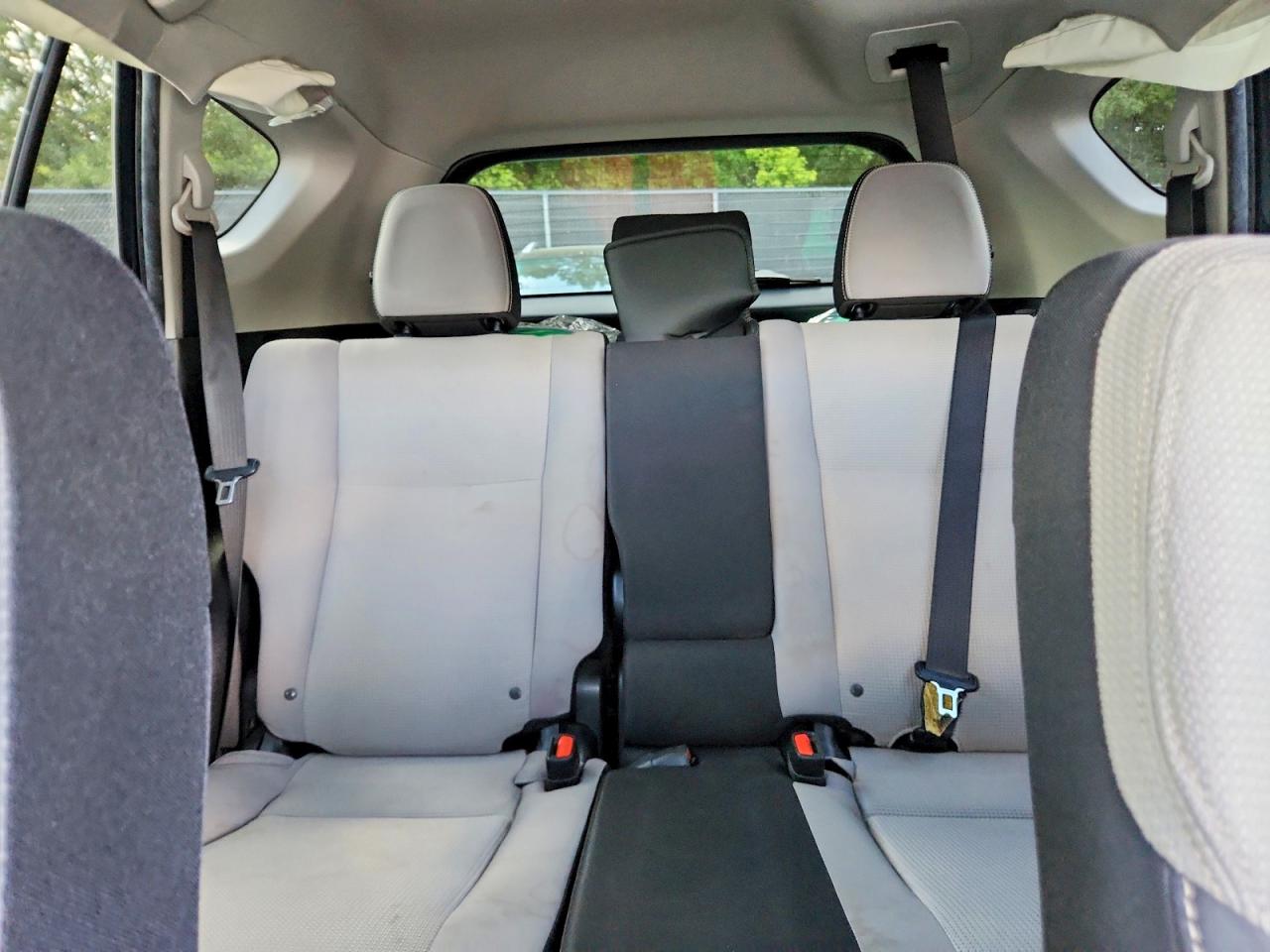 2017 Toyota Rav4 Xle Black vin: JTMWFREV1HJ109851