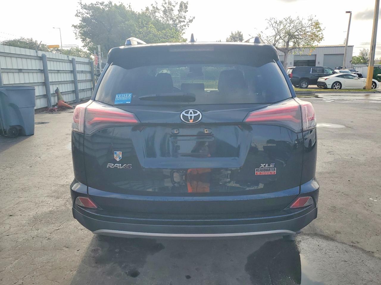 2018 Toyota Rav4 Xle Угольный vin: JTMWFREV1JD118313