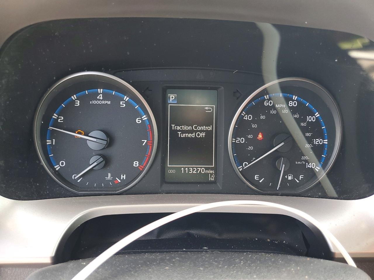 2018 Toyota Rav4 Xle White vin: JTMWFREV1JJ730819