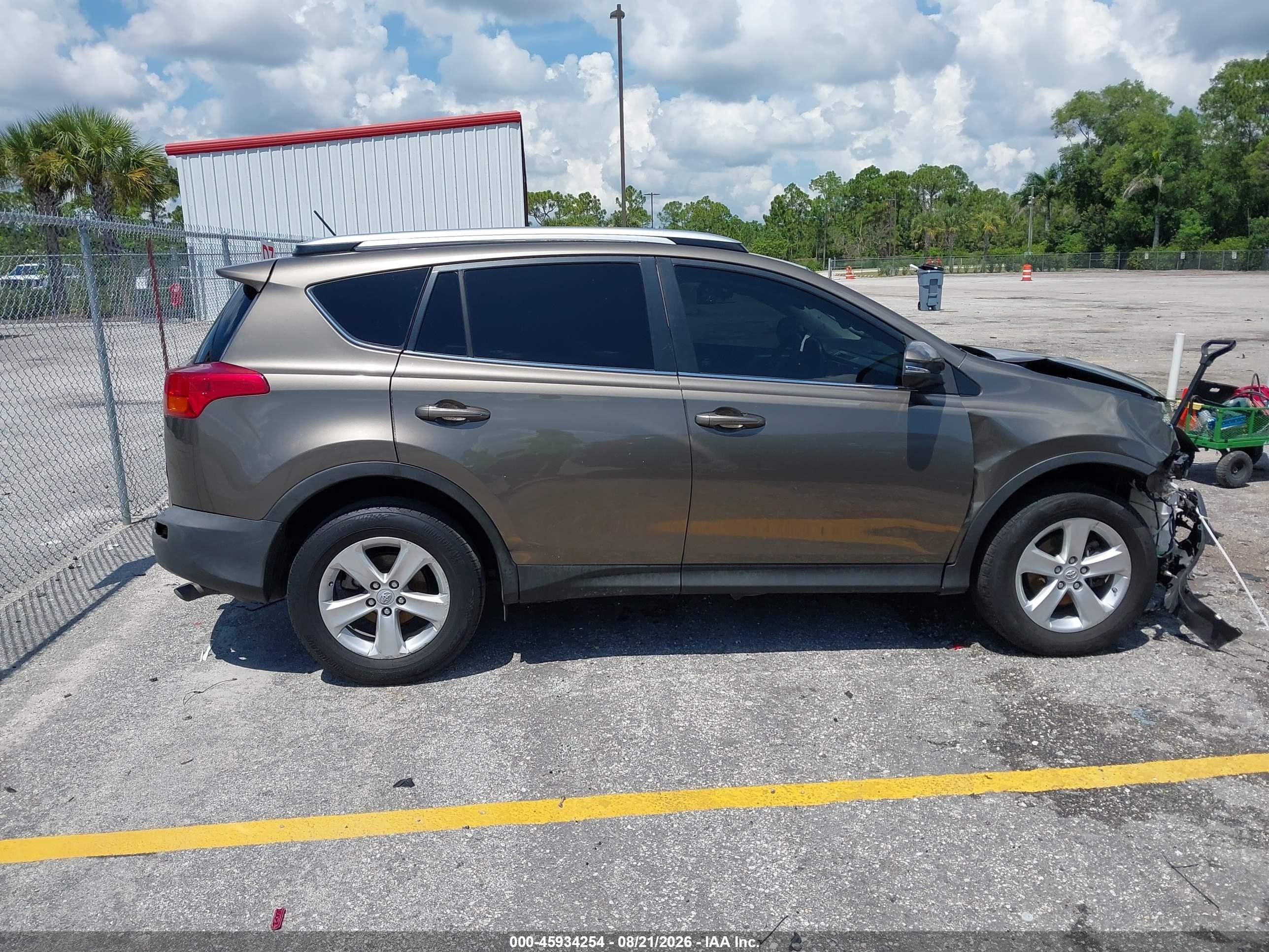 2013 Toyota Rav4 Xle Gray vin: JTMWFREV2D5004853