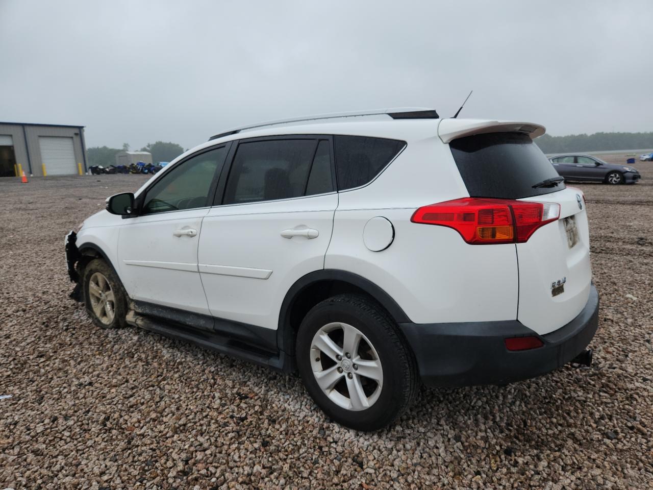 2013 Toyota Rav4 Xle White vin: JTMWFREV2D5006411