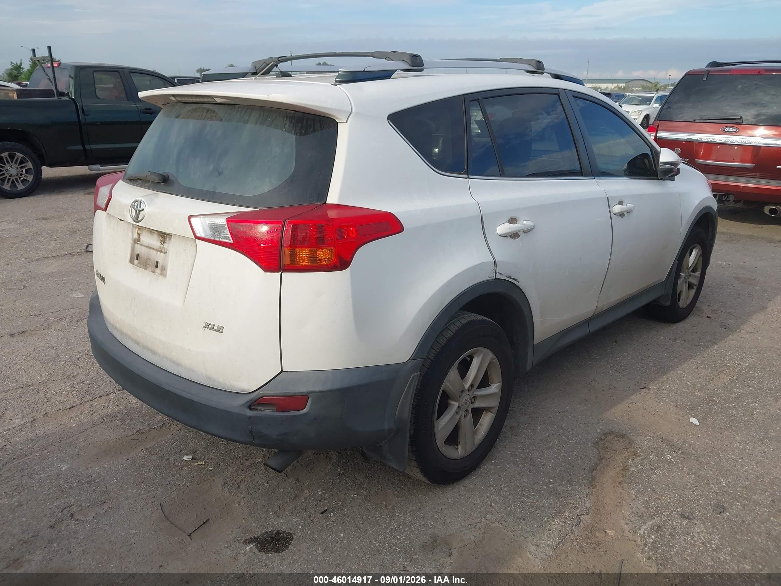 2013 Toyota Rav4 Xle Белый vin: JTMWFREV2D5009275