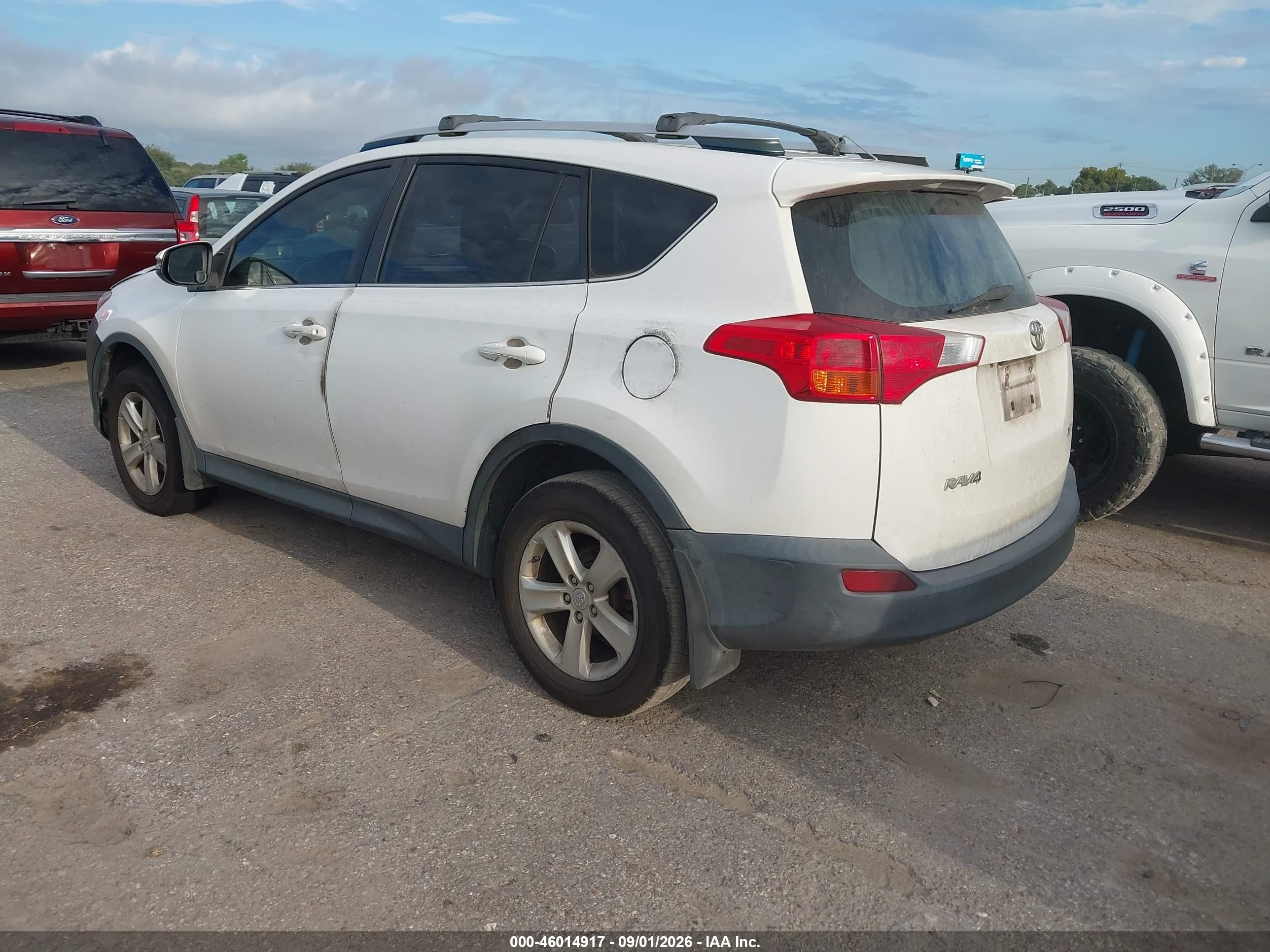 2013 Toyota Rav4 Xle Белый vin: JTMWFREV2D5009275